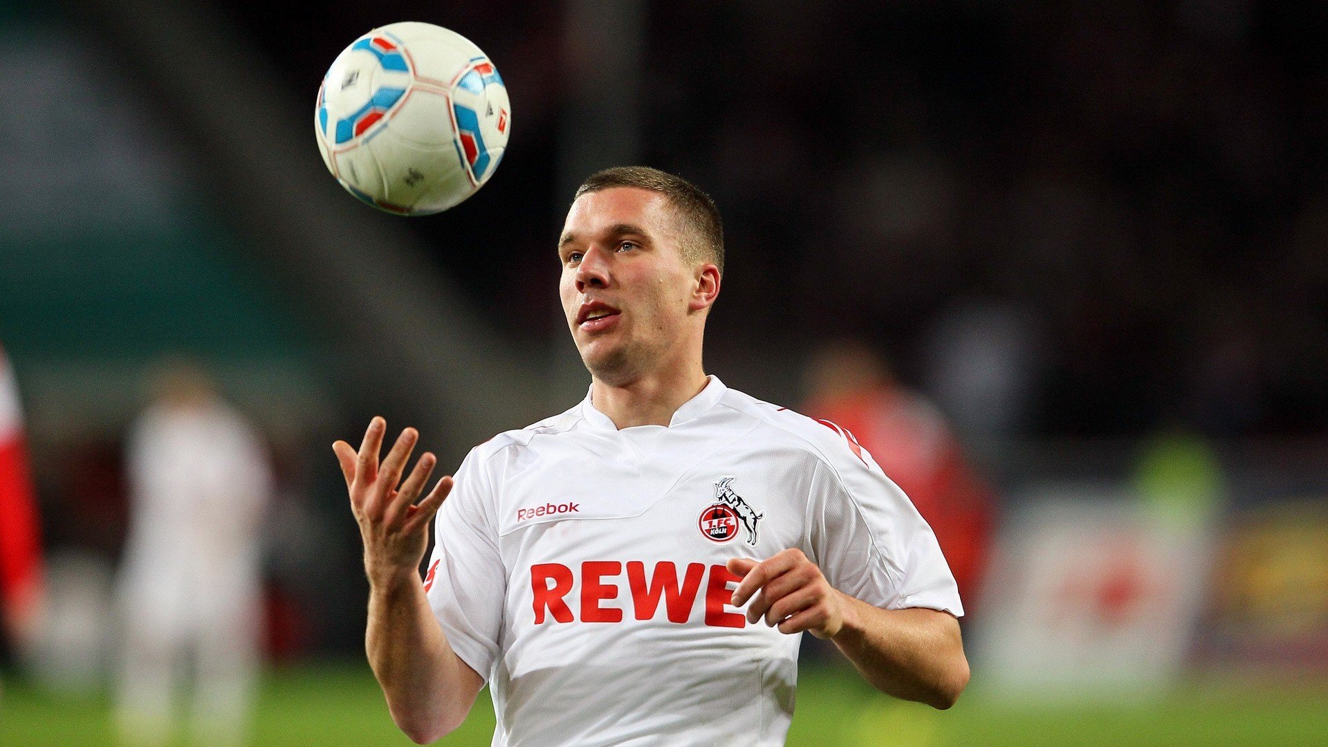 德甲激情奔跑：速度与激情的极致体现！